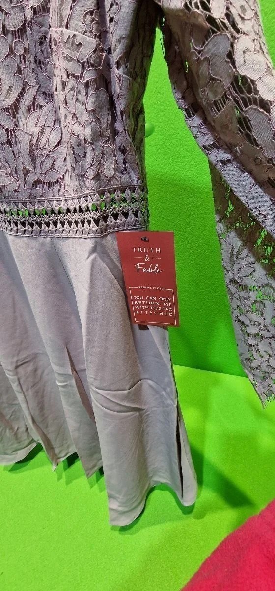 323D - Vestido de ceremonia Truth & Fable Talla 2XL