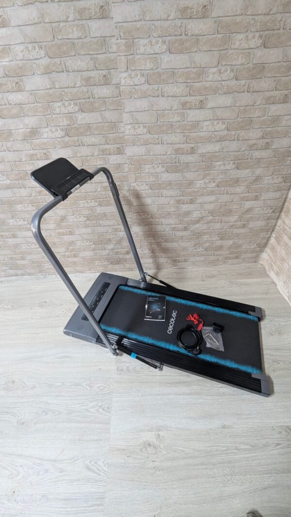 48N - Cecotec Cinta de Andar Plegable - Peso máximo permitido de 120 Kg