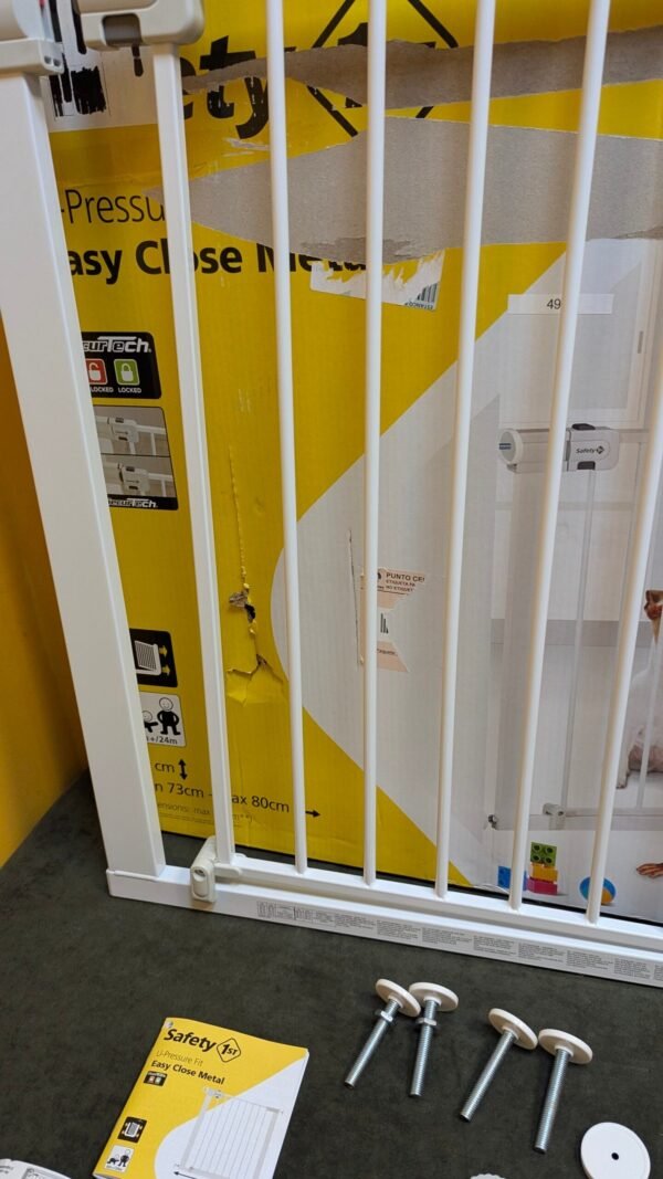 494E - Safety 1st Easy Close Metal Barrera de seguridad para niños