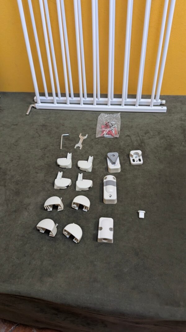 582E - Safety 1st Wallfix Barrera de seguridad extensible para escaleras