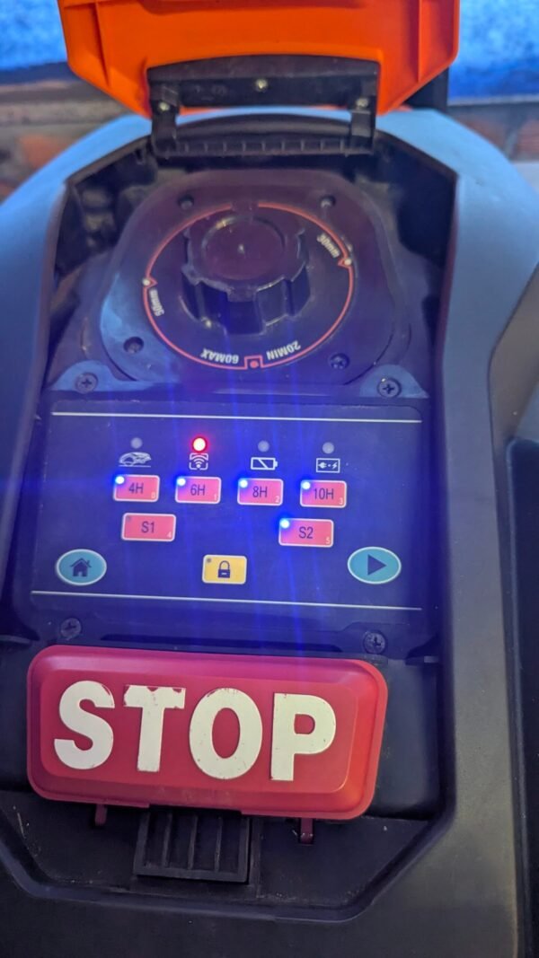 666L - Robot redondo Yard Force SA900B/SA 900B 900M2