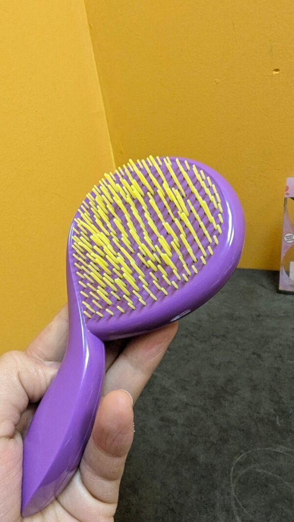 689L - Cepillo para cabello normal con aroma a malvavisco