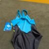 705L - Traje de baño deportivo Arena Girl para niñas con forro divertido