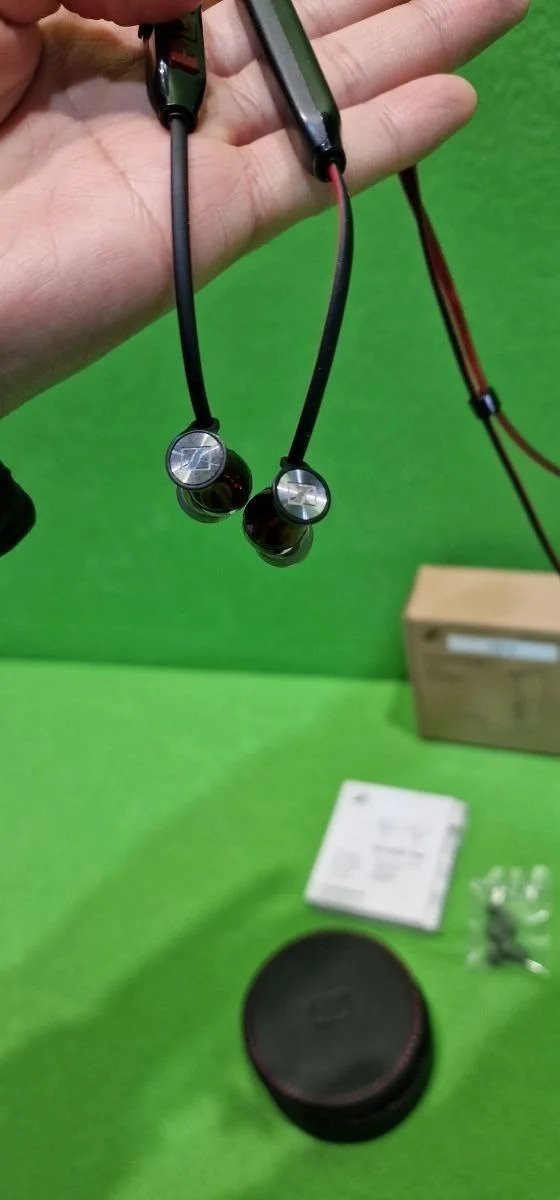 sennheiser-momentum-free-auriculares-181d-compraconcabeza-com-4 181D - Sennheiser Momentum Free Auriculares