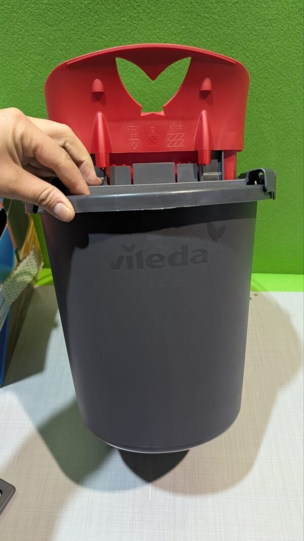 438J - Vileda Ultramax  Mopa de microfibras para Fregar y Cubo con escurridor