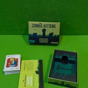 253M - Exploding Kittens | Zombie Kittens | Juego de Cartas para los Amantes de los Gatos y Las Explosiones