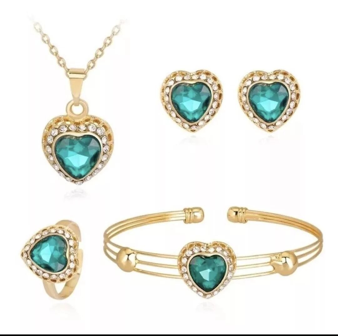 Bisutería Collar, anillos, pendiente y pulsera en Riobamba, Chimborazo