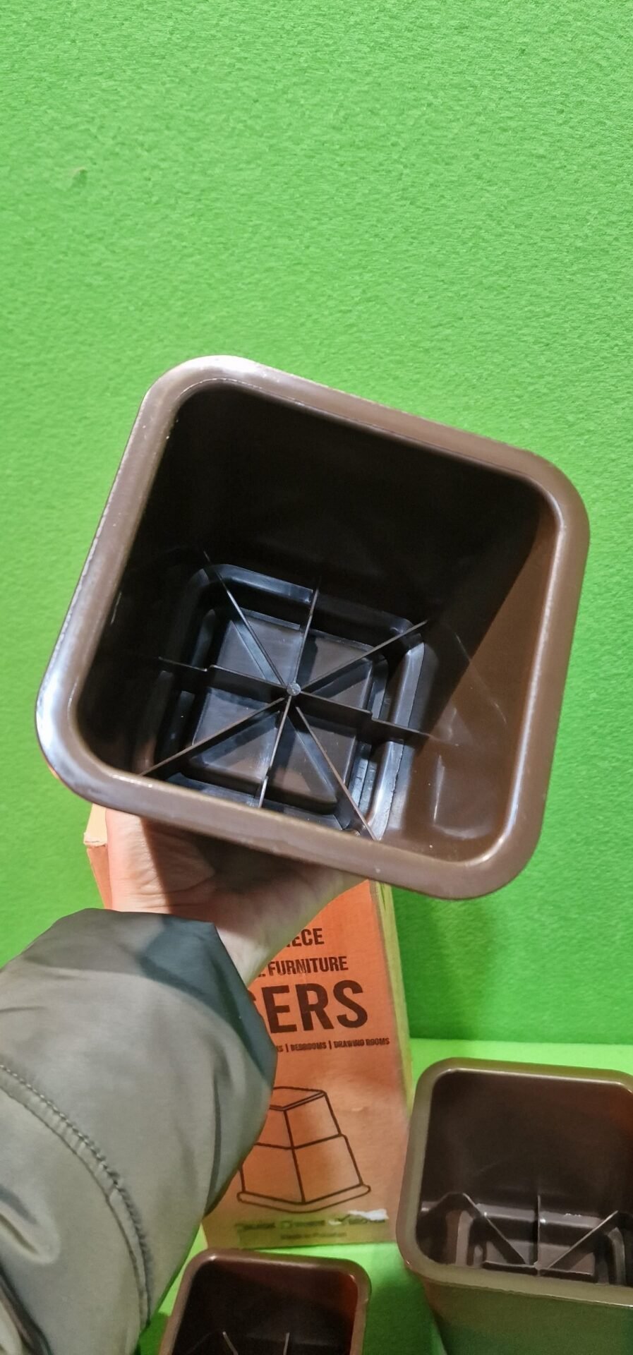 Foto 8 de Elevadores Ajustables para Muebles de Cama