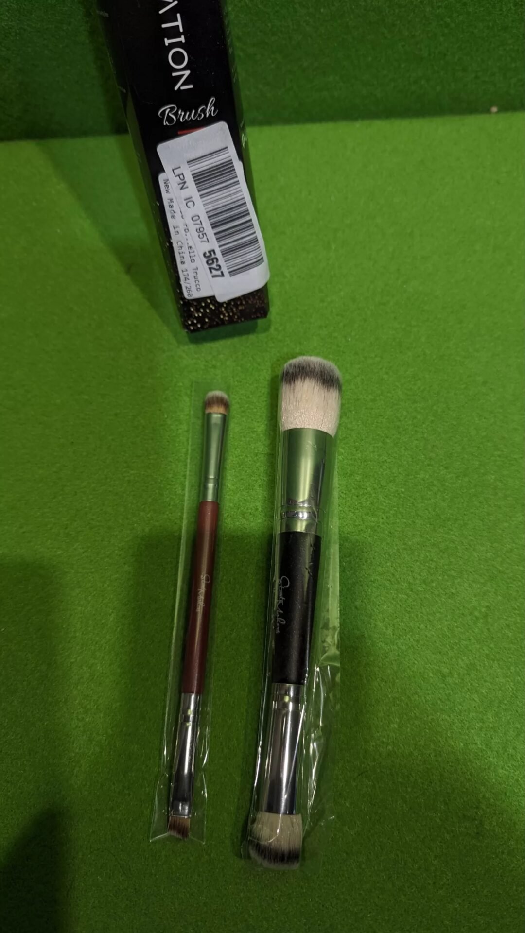 Foto 2 de Juego de brochas de maquillaje