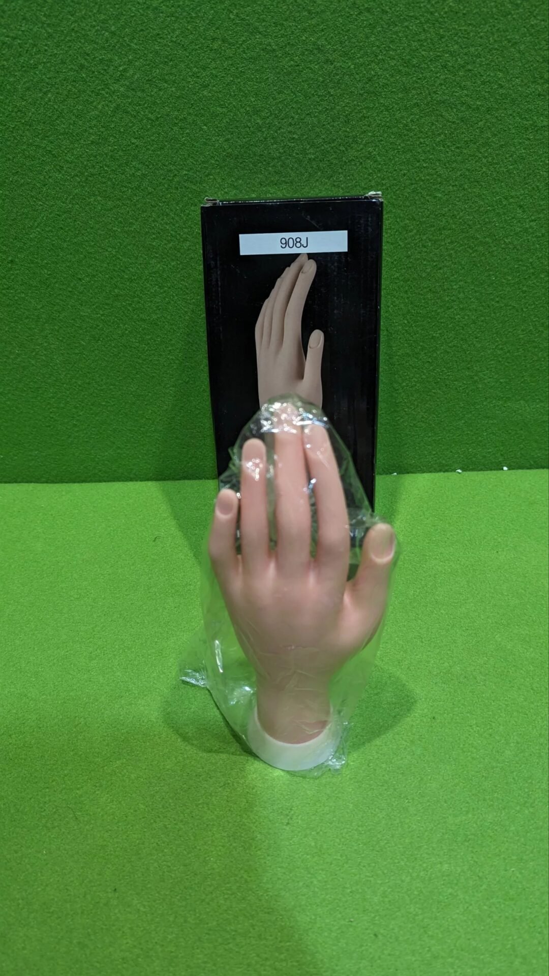 Foto 4 de Maqueta de mano para manicura con soporte blanco