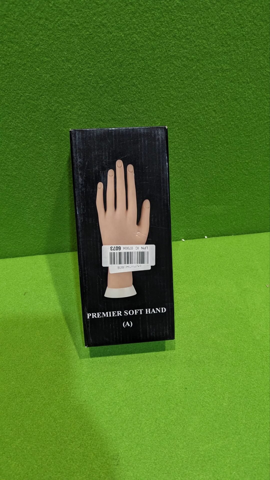 Foto 6 de Maqueta de mano para manicura con soporte blanco