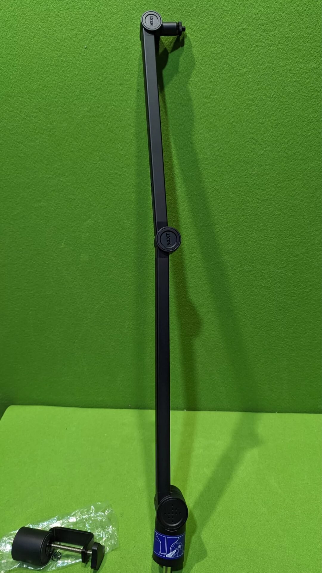 Foto 2 de NZXT Boom Arm – Brazo articulado para micrófono