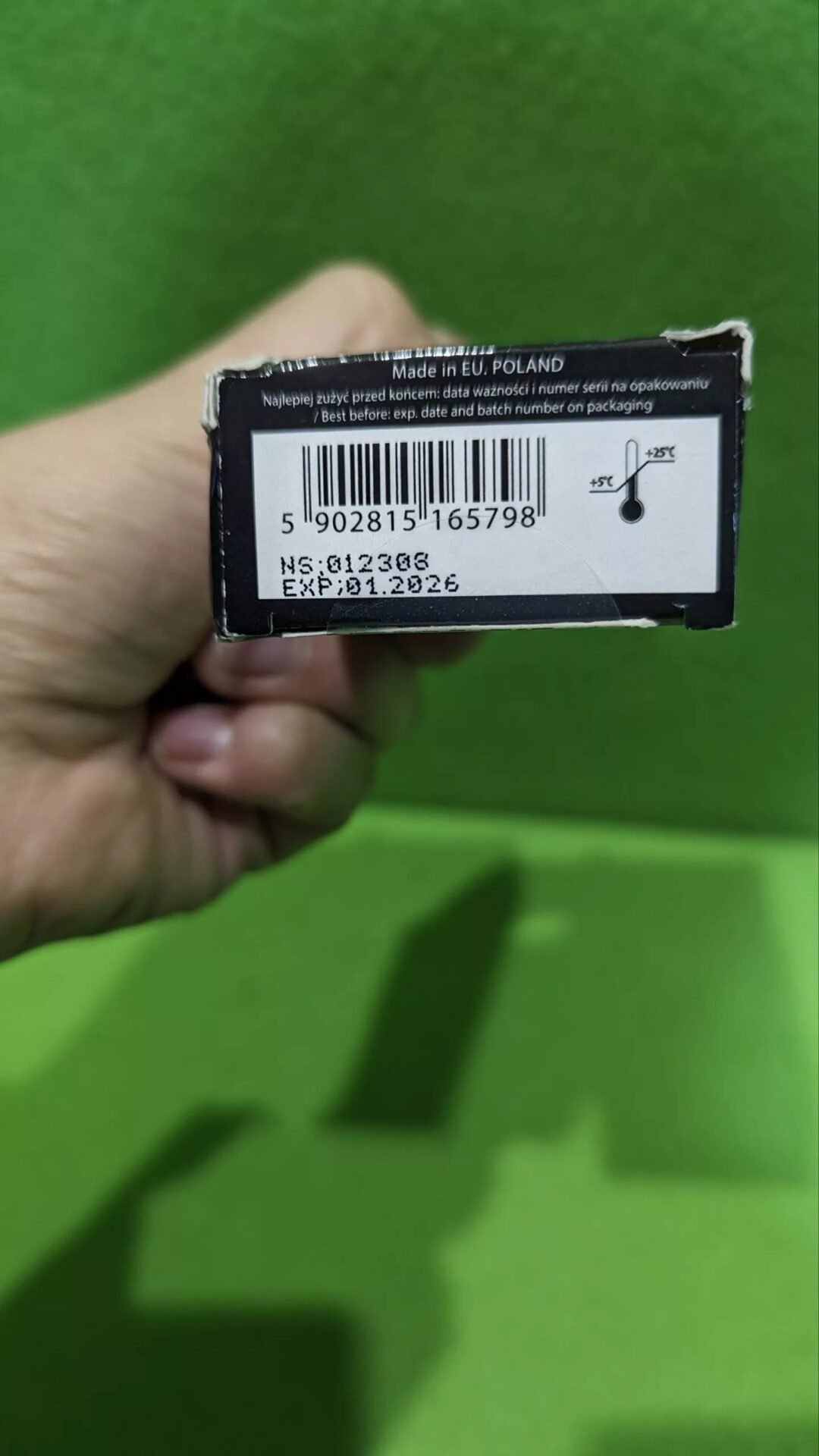 Foto 2 de REVERS COSMETICS Tinte de cejas Negro